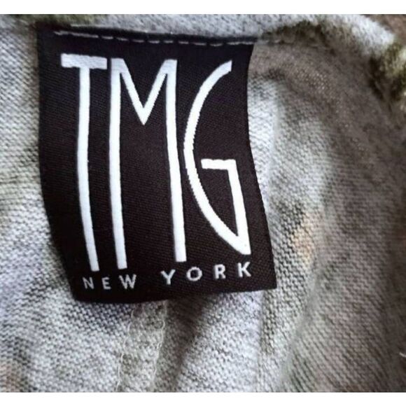 TMG GRAY PINK FLORAL DRESS SZ.M EUC. - Picture 3 of 4